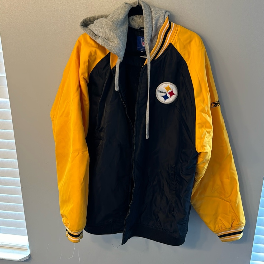 NFL Reebok Men’s Pittsburgh Steelers Lined Coat with Hood size XL